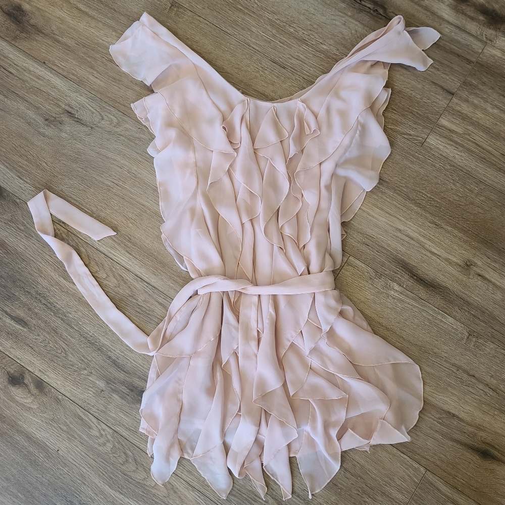 asos Beautiful pink blush Ruffle Dress sz 4, Wave Pattern. Flowy.